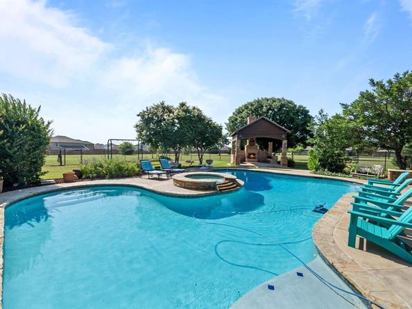 13600  Willow Springs Road , Haslet Texas 76052