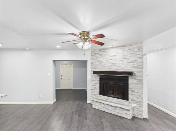 5601  Oak Grove Road W, Fort Worth Texas 76134