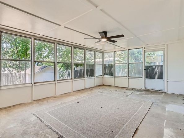 1404  Muse Street , Fort Worth Texas 76112