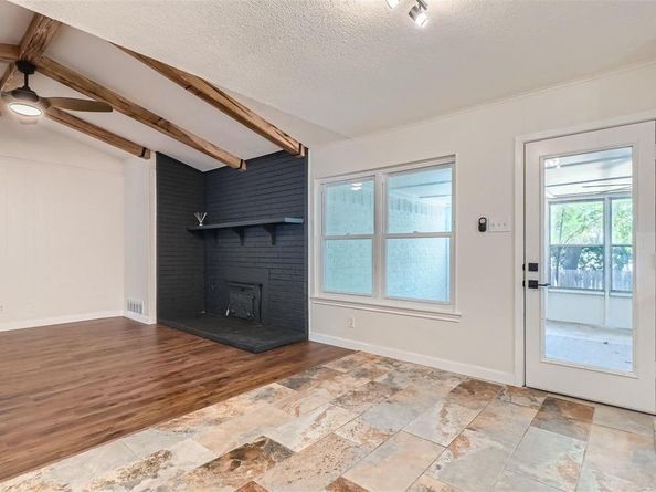 1404  Muse Street , Fort Worth Texas 76112