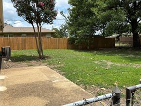 1614  Comanche Trail , Garland Texas 75043
