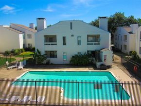 7431  Holly Hill Drive  216, Dallas Texas 75231