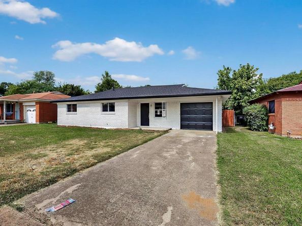 3137  EASTRIDGE Drive , Haltom City Texas 76117