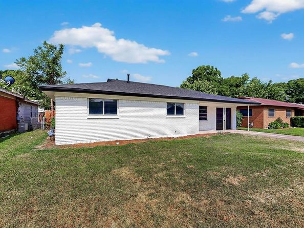 3137  EASTRIDGE Drive , Haltom City Texas 76117