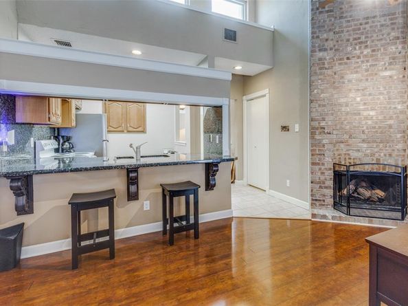 17490  Meandering Way  106, Dallas Texas 75252