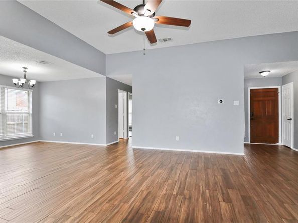 920  Micarta Drive , Mesquite Texas 75181