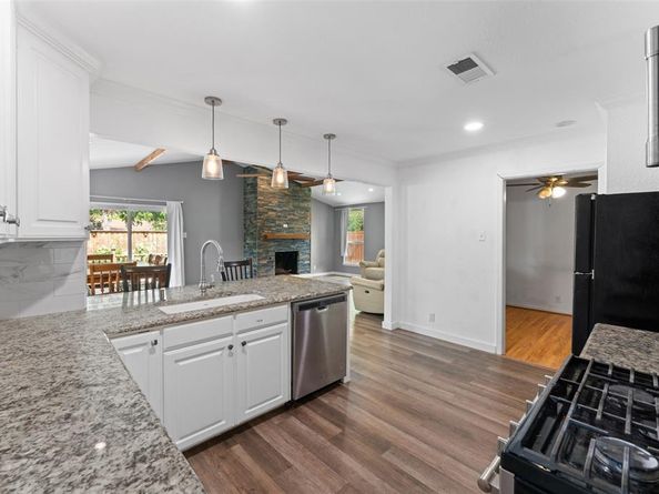 3219  Healey Drive , Dallas Texas 75228