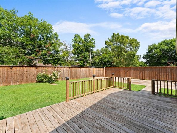 3219  Healey Drive , Dallas Texas 75228