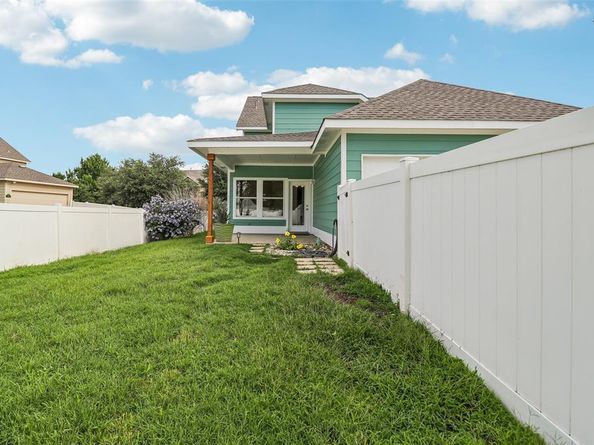 1110  Chattahoochee Drive , Savannah Texas 76227