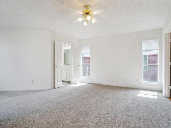 813  Hunters Glen Trail , Fort Worth Texas 76120