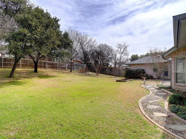 813  Hunters Glen Trail , Fort Worth Texas 76120