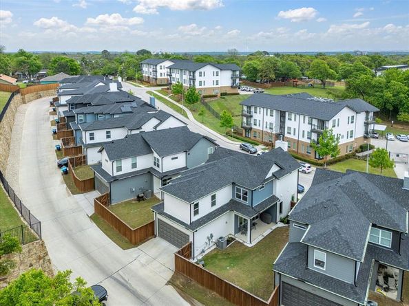 2225  Bird Street , Fort Worth Texas 76111
