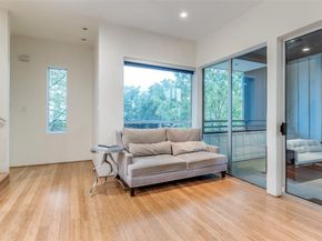 4401  Roseland Avenue  A, Dallas Texas 75204