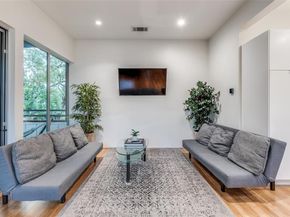 4401  Roseland Avenue  A, Dallas Texas 75204