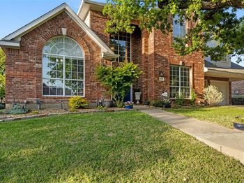 1805  Paddington Court 
