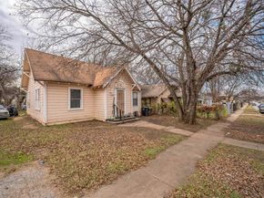 3720  Avenue M  , Fort Worth Texas 76105