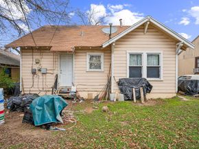 3720  Avenue M  , Fort Worth Texas 76105