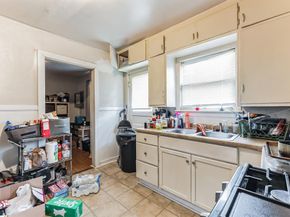405  Lanola Court , Fort Worth Texas 76103