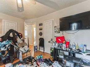 405  Lanola Court , Fort Worth Texas 76103