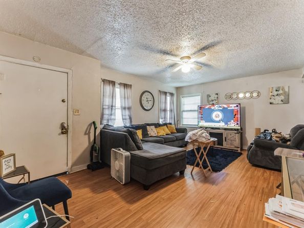 405  Lanola Court , Fort Worth Texas 76103