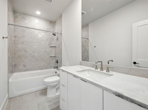 1364  Cherry Hills Lane , Irving Texas 75038