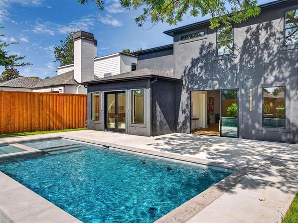 7619  Robin Road , Dallas Texas 75209