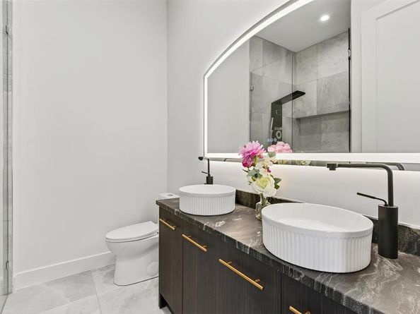 7619  Robin Road , Dallas Texas 75209