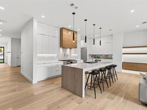 7619  Robin Road , Dallas Texas 75209