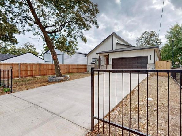 4316  Penrod Avenue , Cockrell Hill Texas 75211