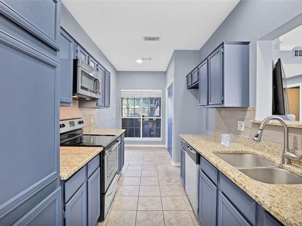 2418  Northlake Court , Irving Texas 75038