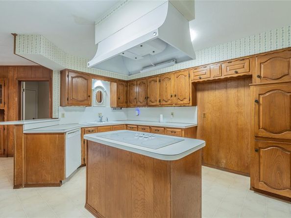7008  Leameadow Drive , Dallas Texas 75248
