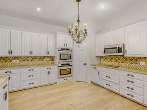 27  Wellington Oaks Circle , Denton Texas 76210