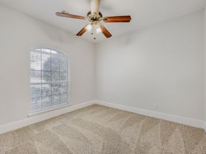 27  Wellington Oaks Circle , Denton Texas 76210