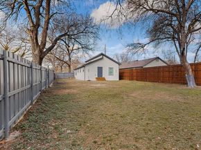 1502  Montague Avenue , Dallas Texas 75216