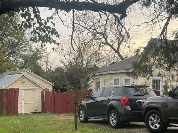 2524  Oakwood Terrace , Haltom City Texas 76117