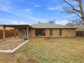 1021  Westminster Lane , Mansfield Texas 76063