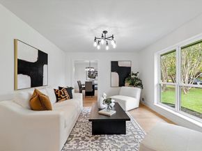 7652  El Pensador Drive , Dallas Texas 75248