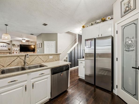 10601  Gleneagles Lane , Rowlett Texas 75089