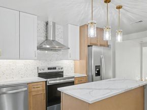 7518  Caillet Street , Dallas Texas 75209