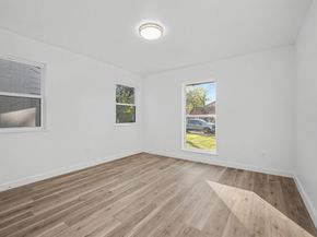 7518  Caillet Street , Dallas Texas 75209