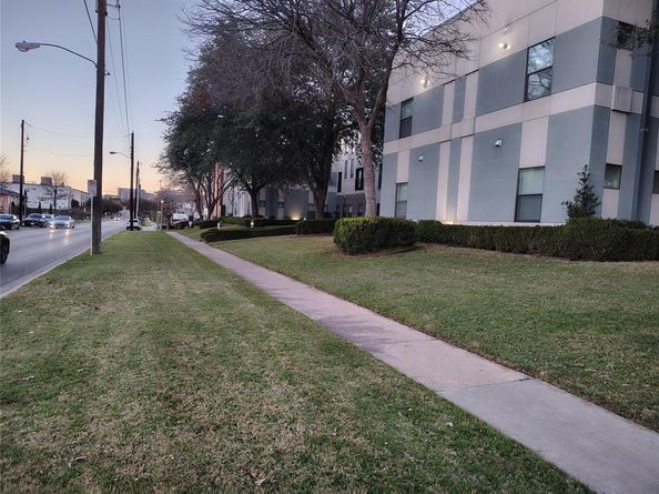 1910  Bennett Avenue , Dallas Texas 75206