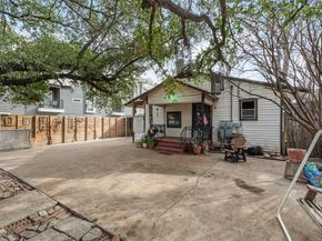 610 W 12th Street , Dallas Texas 75208