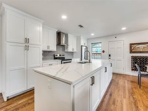 416  Lakeside Drive , Irving Texas 75062