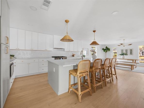 7850  La Sobrina Drive , Dallas Texas 75248