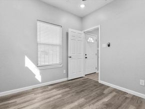 3512  Hamilton Avenue , Dallas Texas 75210