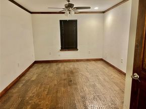 1919  Muncie  , Dallas Texas 75212