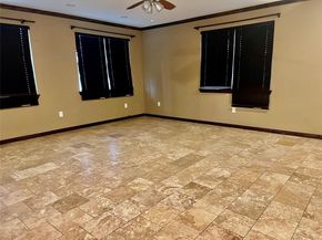 1919  Muncie  , Dallas Texas 75212