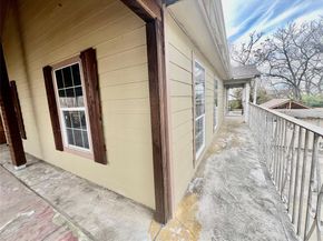 1919  Muncie  , Dallas Texas 75212