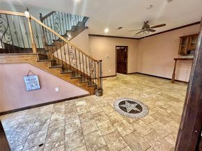 1919  Muncie  , Dallas Texas 75212