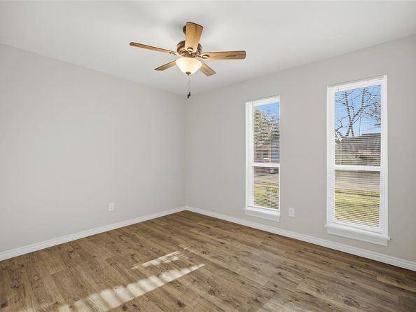 4622  Oakwood Drive , Garland Texas 75043